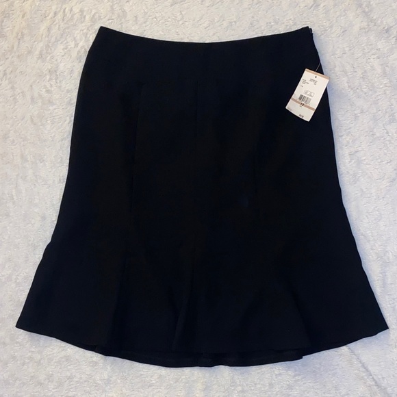 Jones Wear Dresses & Skirts - Jones Wear Classic Black Skirt- New with Tags!